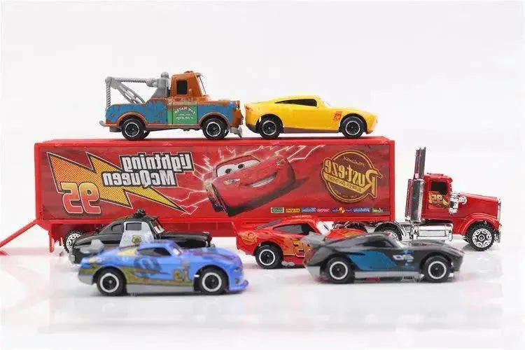 Kit Carros Relâmpagos McQueen com Caminhão